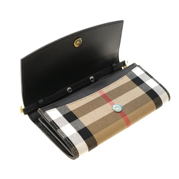 Burberry Henley Chain Crossbody House Check Black New - Picture 5 of 7